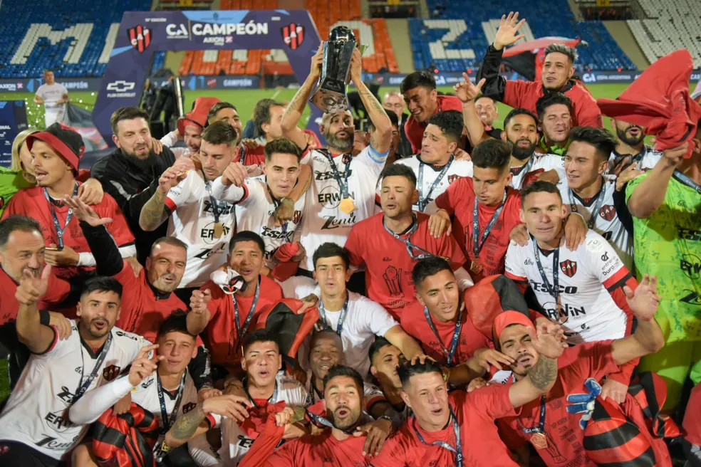 As 5 Noites em que o Interior da Argentina Chorou de Alegria: As Maiores Zebras da Copa