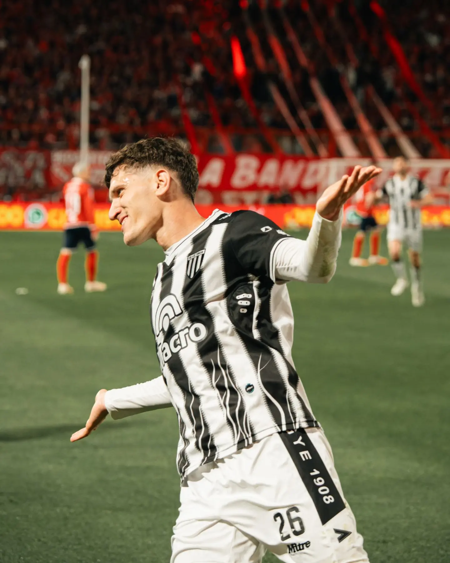 Noite de gala em Avellaneda: Gimnasia de Mendoza atropela o Independiente por 3 a 0