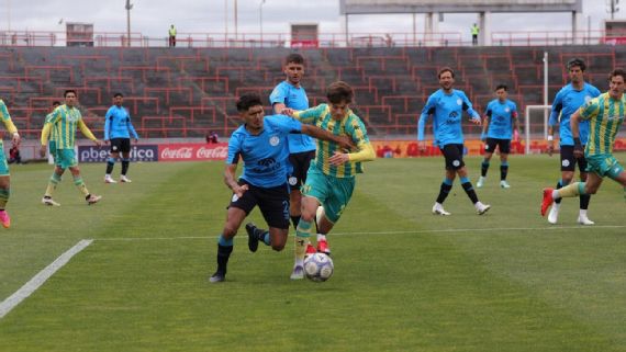 Aldosivi vence o Belgrano por 1 a 0 e mantém viva a esperança de permanência