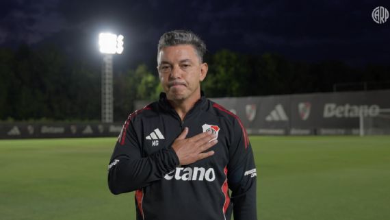 Gallardo volta ao Monumental e vê o River vencer o Racing oito meses após deixar o clube